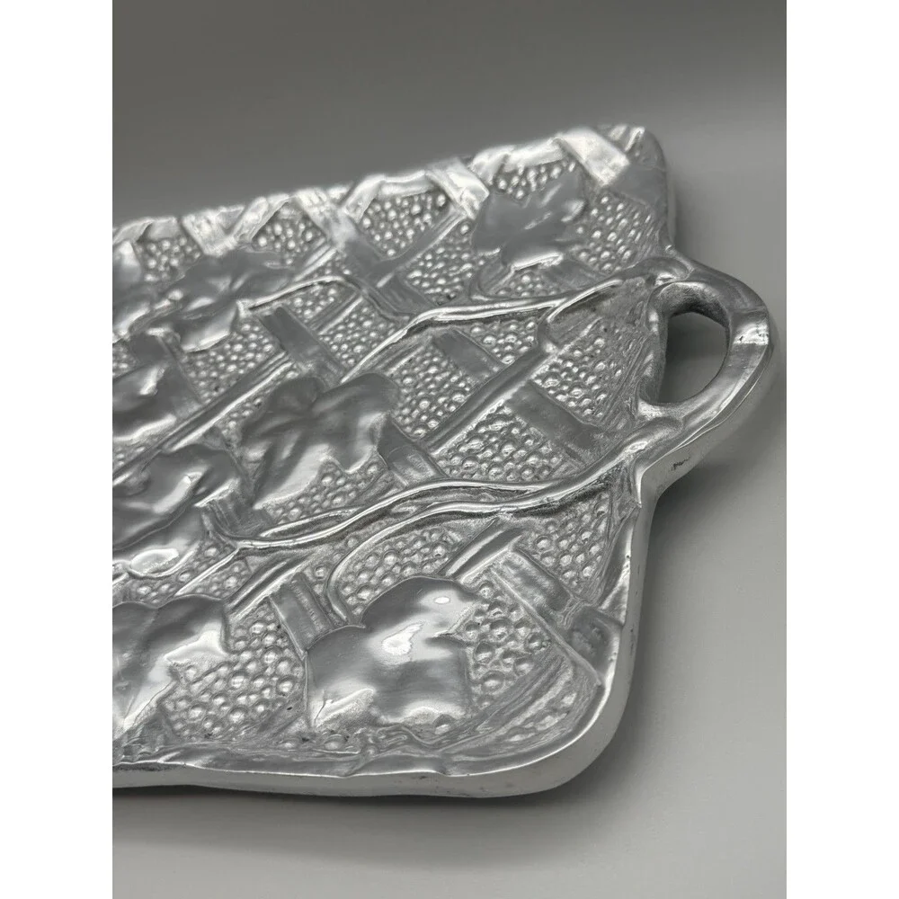 Pewter Mariana vtg pewter